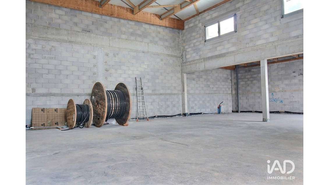 Murs commerciaux à Saint-Maximin-la-Sainte-Baume