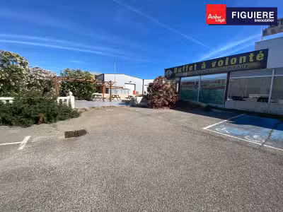 610m² de local commercial à vendre ou à louer ZAC