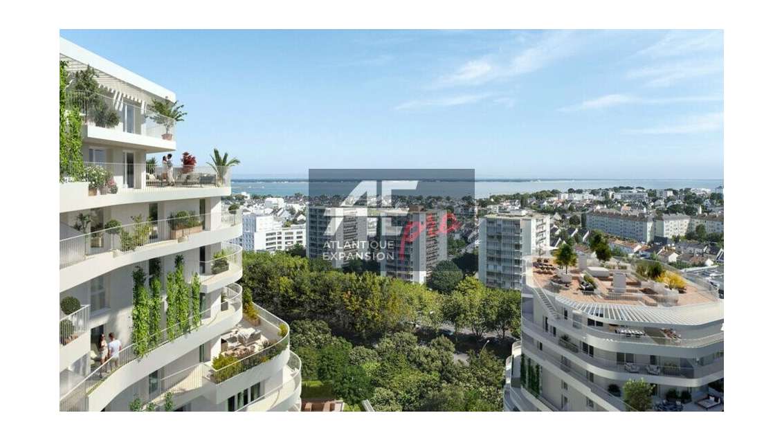 Local 132m² à vendre en angle à Saint-Nazaire