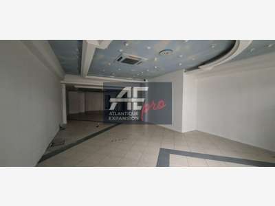 Local commercial 125m² à vendre à Saint Nazaire