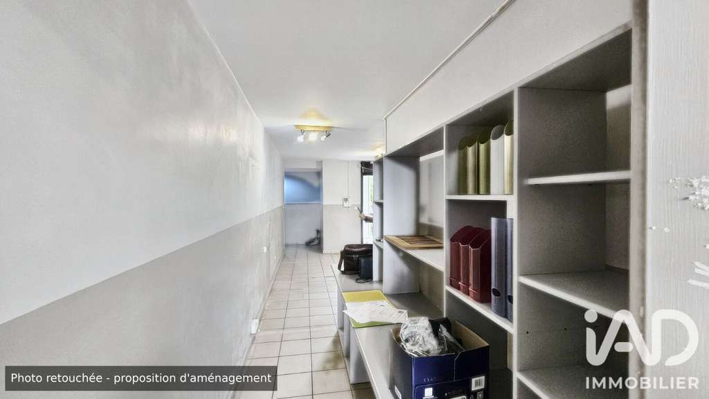Vente local commercial 68m² à Saint-Pierre centre 