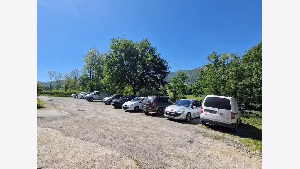 Garage professionnel, station essence e sur Foix