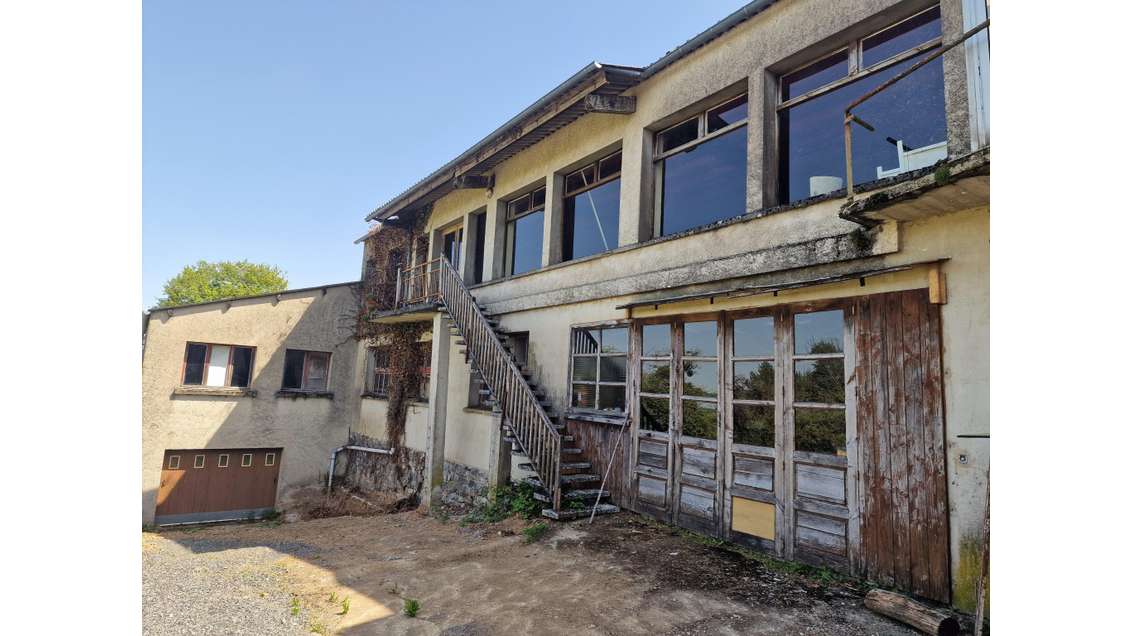 Local Commercial à Saint-pierre-de-trivisy