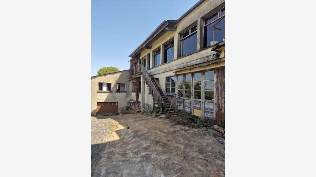 Vente local commercial à Saint-Pierre-de-Trivisy
