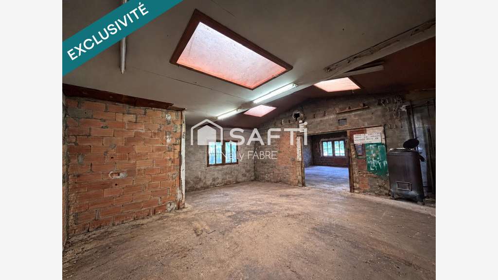 Local commercial d'environ 350m²