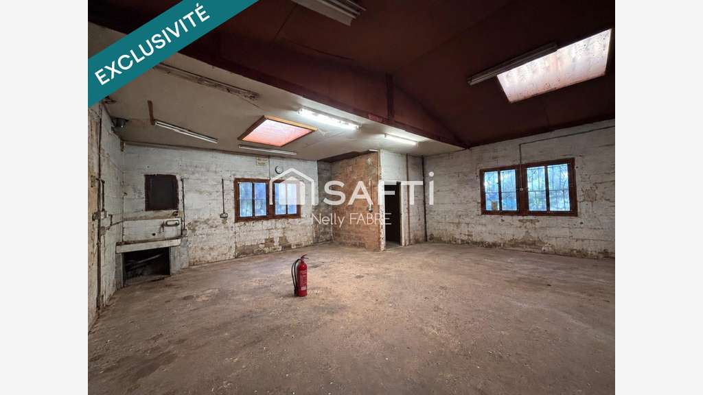 Local commercial d'environ 350m²