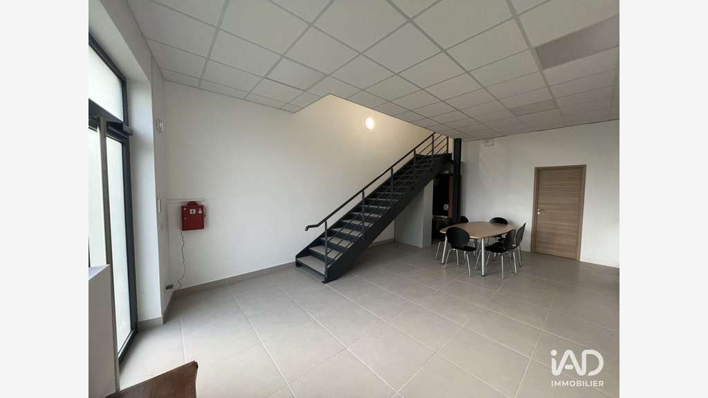 Vente local d'activité 454m² à St-Pierre-du-Perray