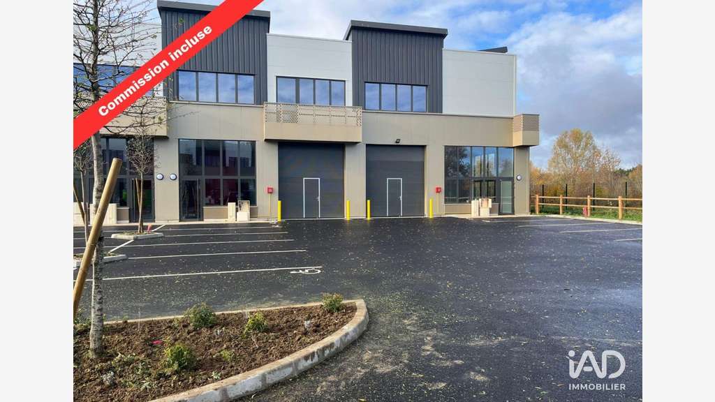 Vente local d'activité 454m² à St-Pierre-du-Perray