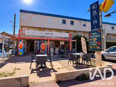 Vente local commercial loué à Saint Pierre la Mer