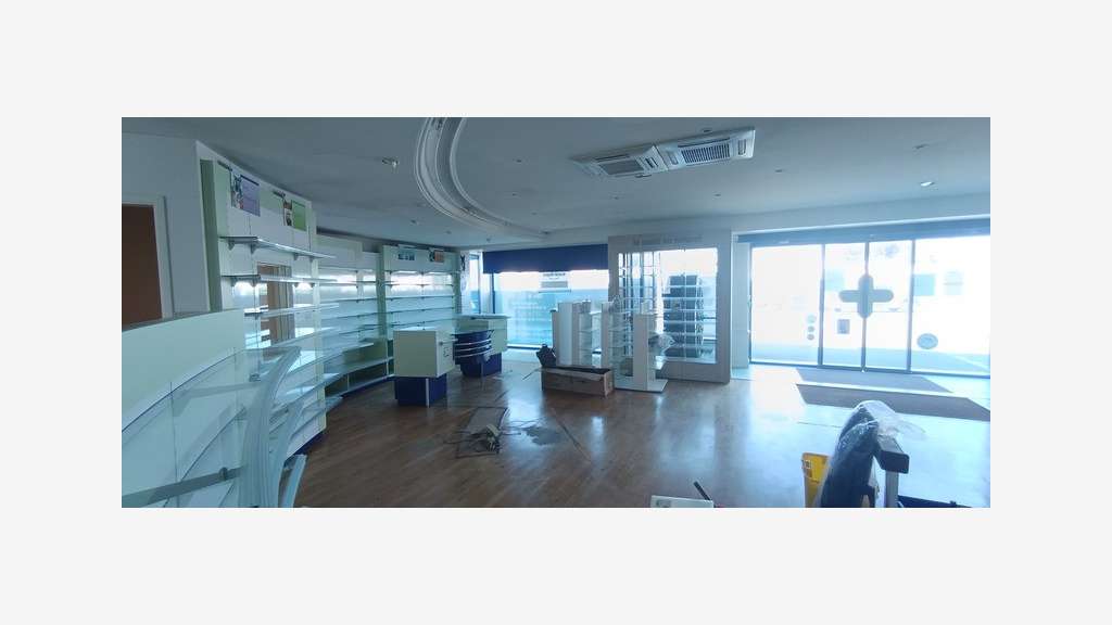 A vendre immeuble commercial 160m² La Cotinière