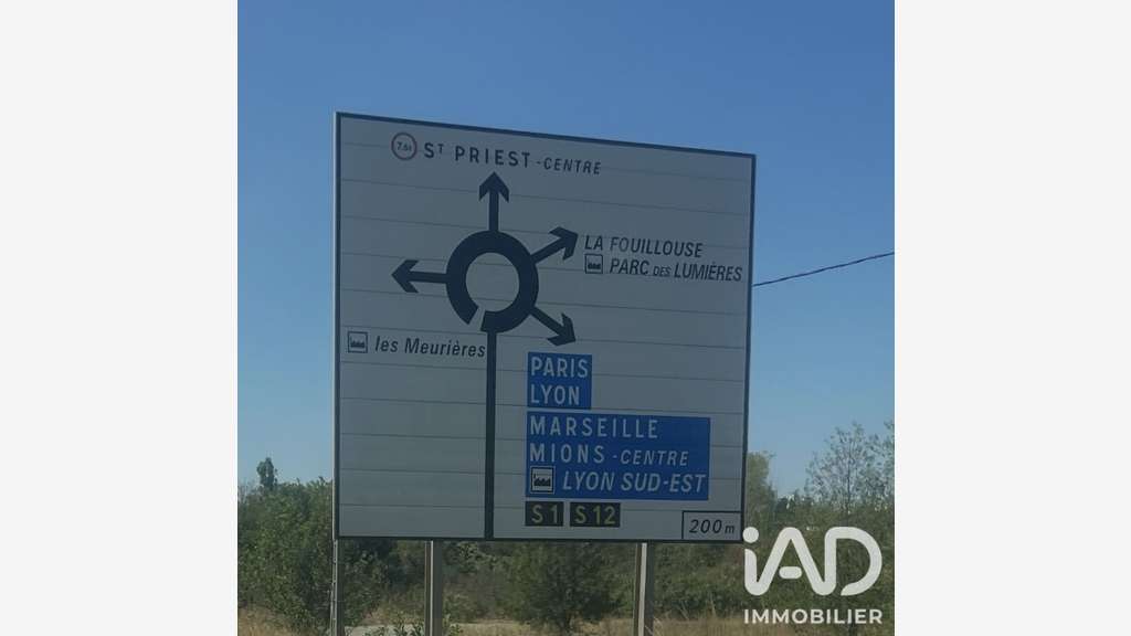 Vente local commercial de 720m² à Saint-Priest