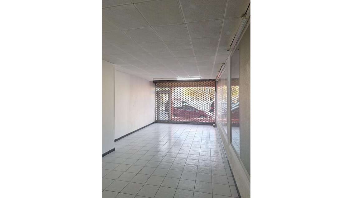 AV local restau et stockage 300m² St-Raphaël