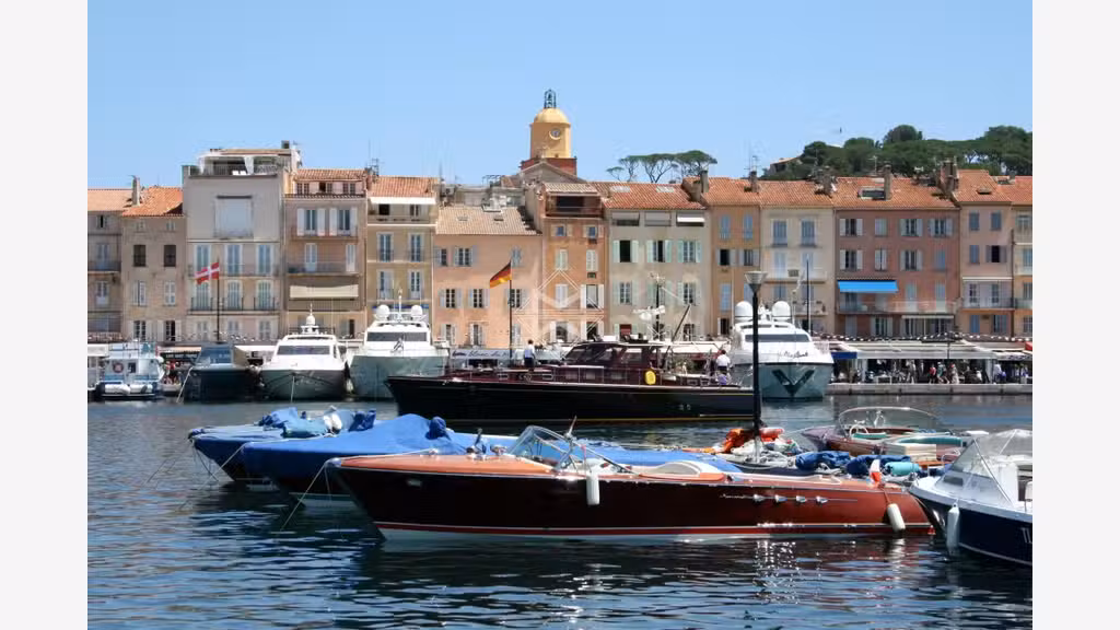 A vendre droit au bail 72m² à Saint-Tropez centre