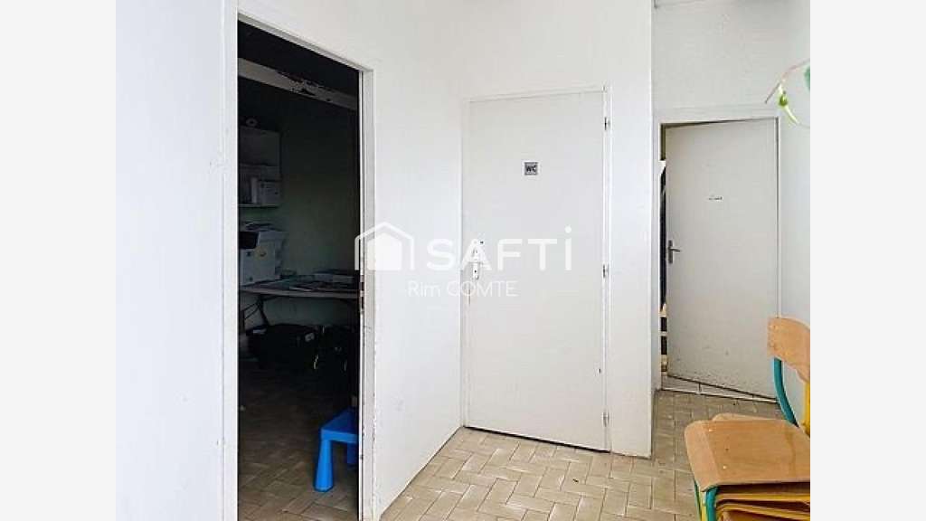 AV murs commerciaux 100m² en RDC à Saint-Vallier