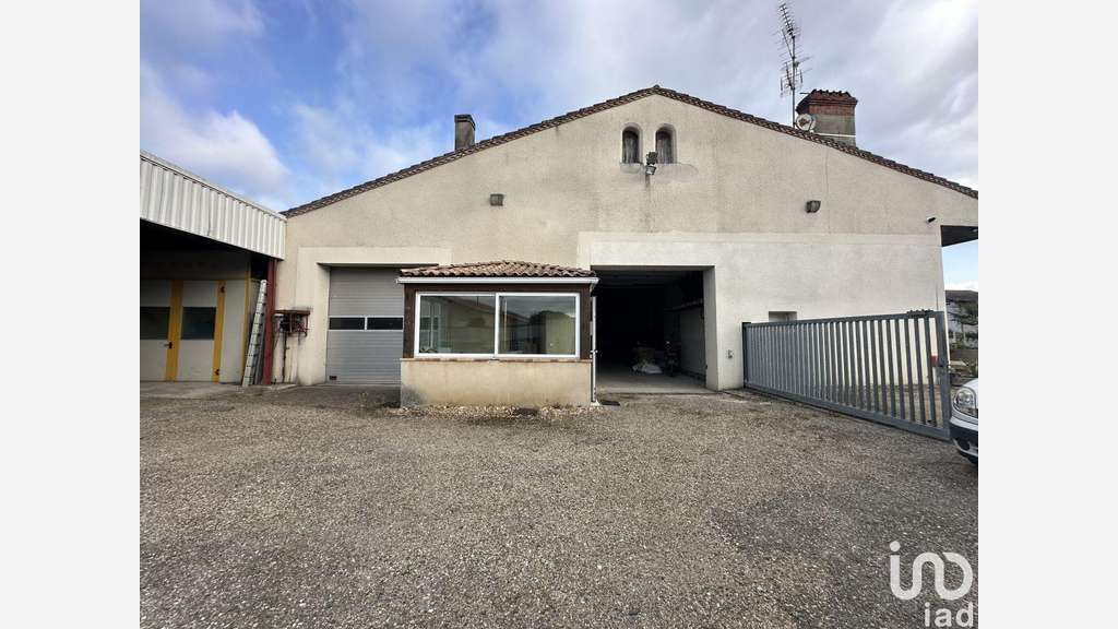 Local commercial à Sainte-Bazeille