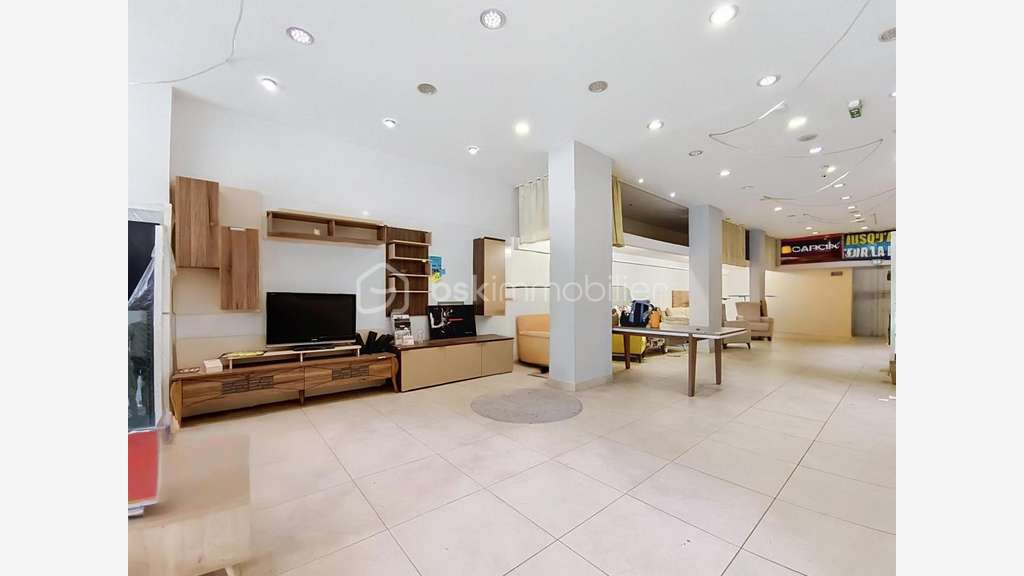 A vendre murs commerciaux 402m² à Sarcelles 