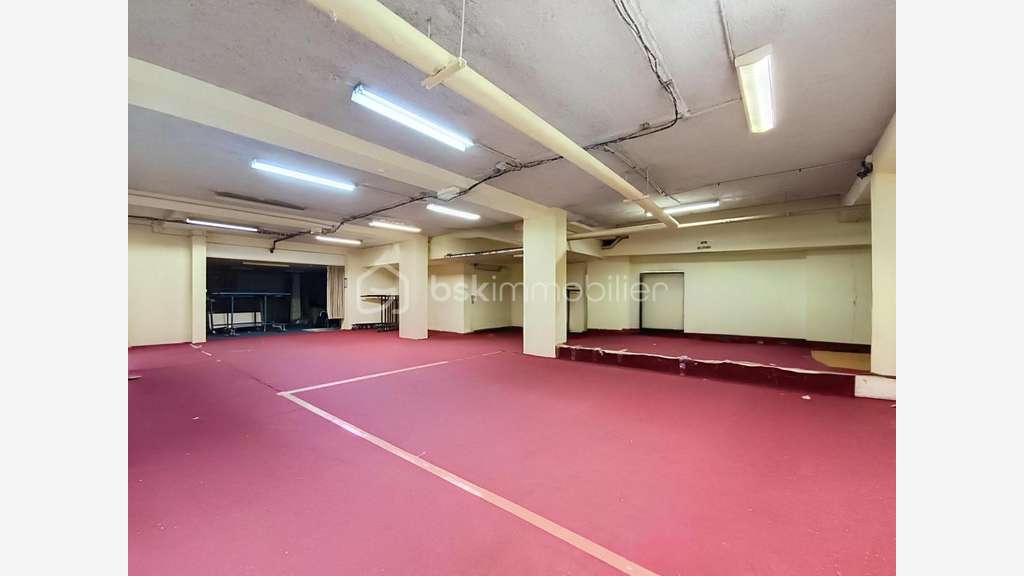A vendre murs commerciaux 402m² à Sarcelles 