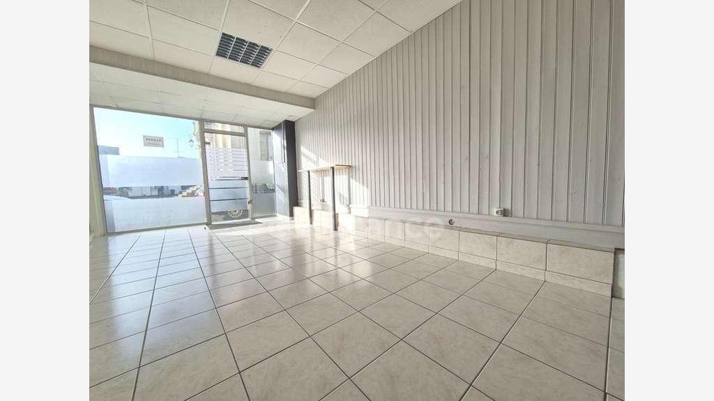 Murs commerciaux 23m² à vendre à Saujon