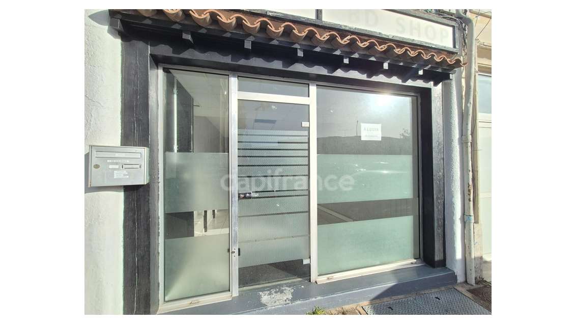 Murs commerciaux 23m² à vendre à Saujon