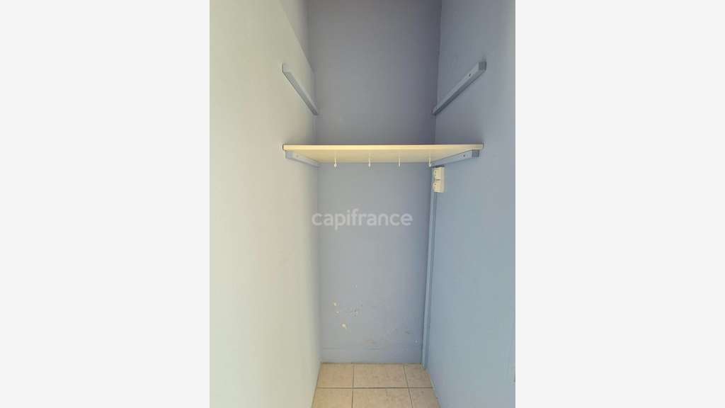 Murs commerciaux 23m² à vendre à Saujon