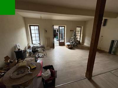 Immeuble mixte murs loués secteur Sauveterre