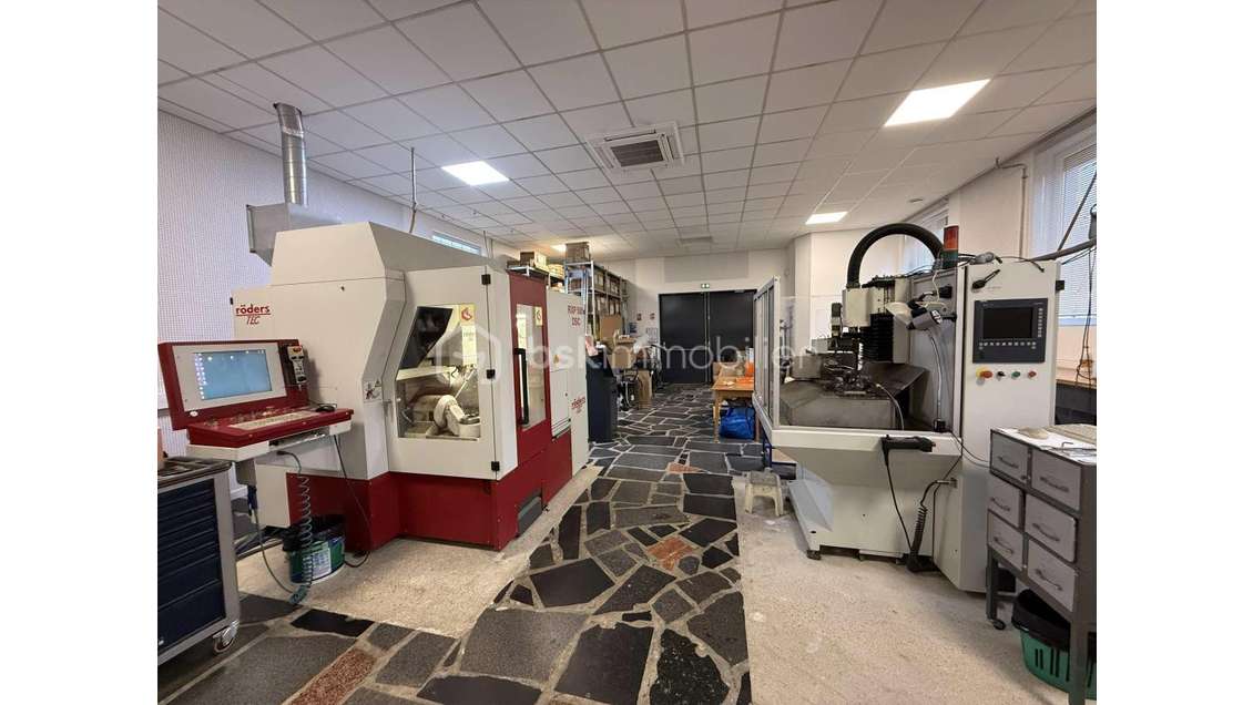 Vente local d'activités 146m² à Savigny-sur-Orge