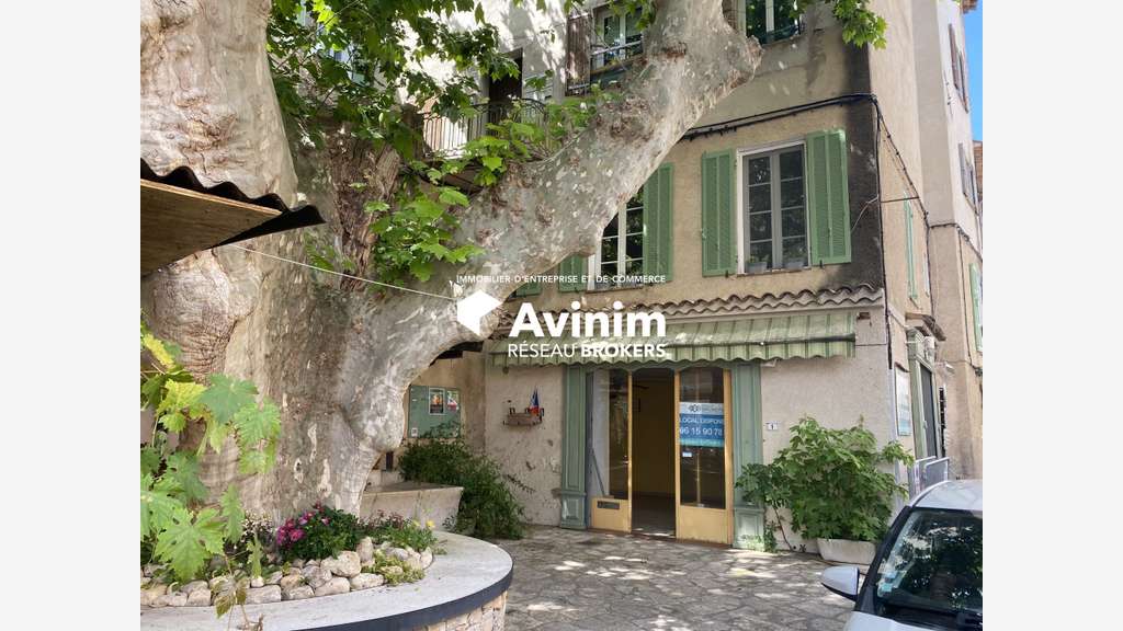 A vendre local commercial 47m² à Seillans village