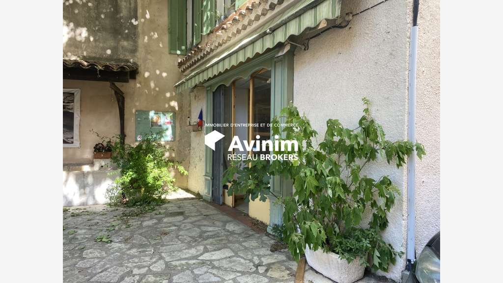 A vendre local commercial 47m² à Seillans village