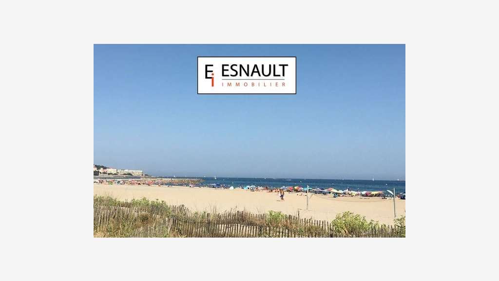 Murs 110m² et terrasse privée emplacement N°1 Sète