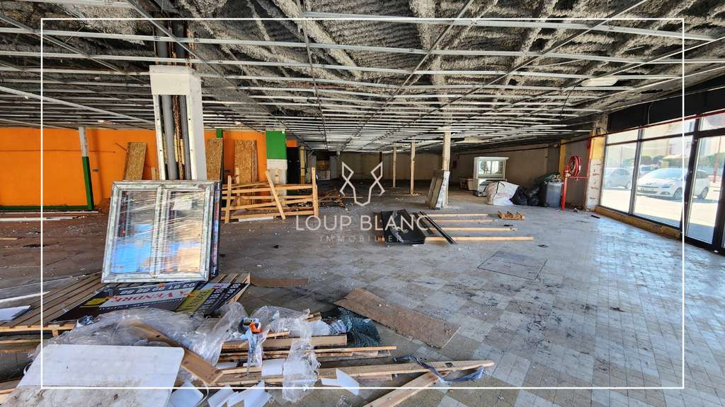 Local commercial divisible - 1 375 m²