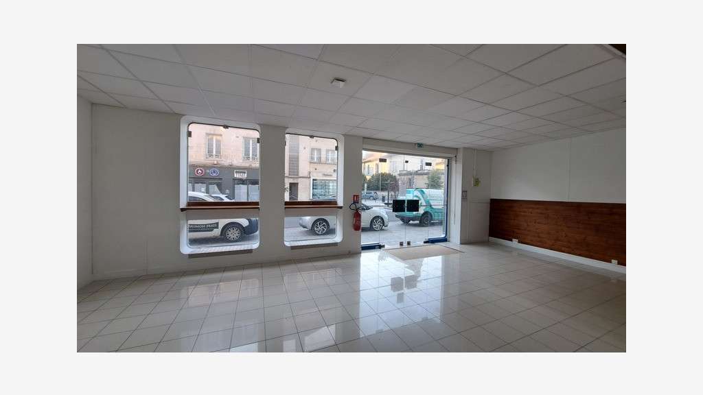 Local/bureau 62m² à vendre à Soissons centre (02)