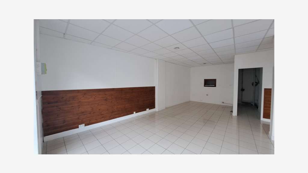 Local/bureau 62m² à vendre à Soissons centre (02)