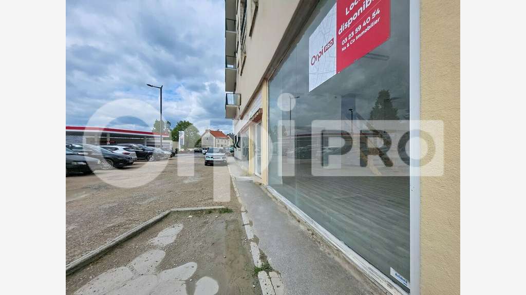 Vente local commercial 154m² axe roulant Soissons