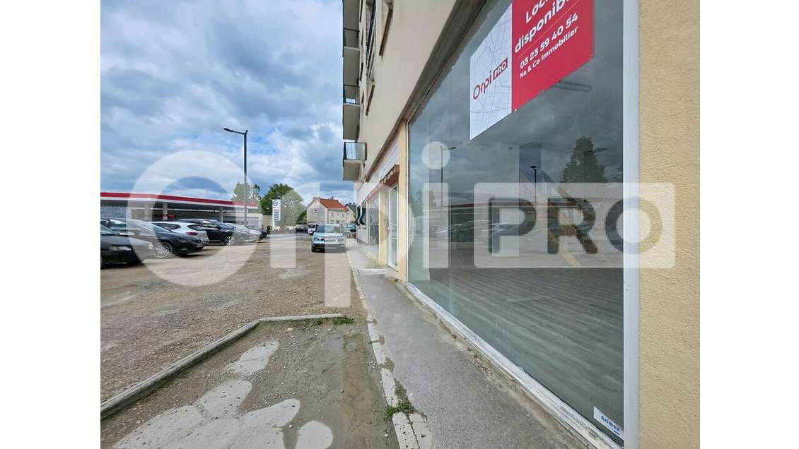 Vente local commercial 154m² axe roulant Soissons