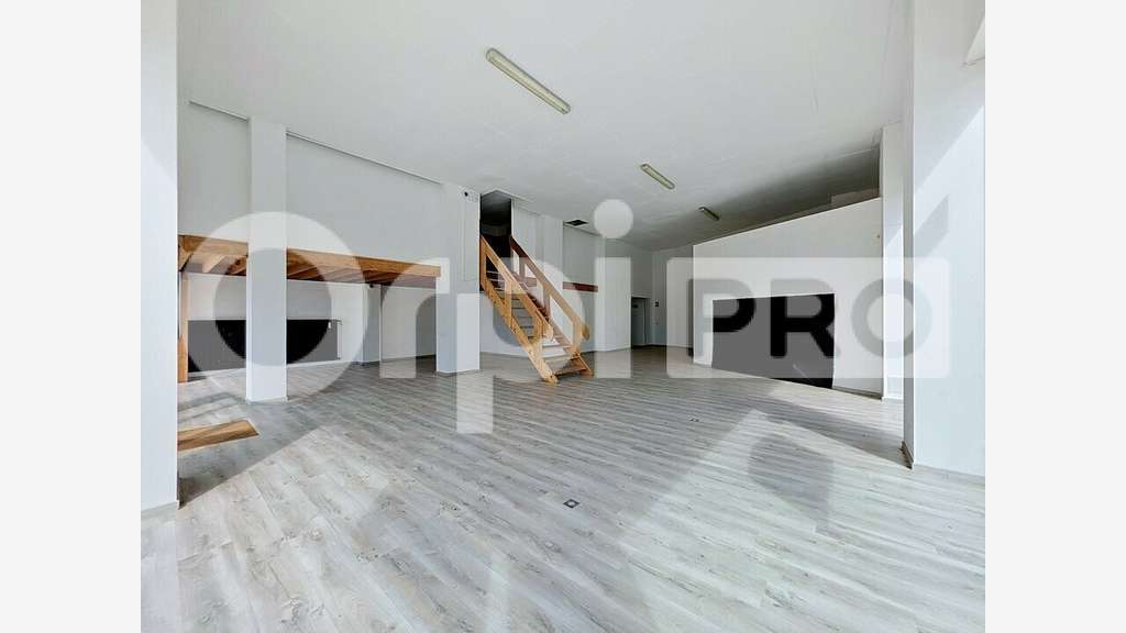 Vente local commercial 154m² axe roulant Soissons
