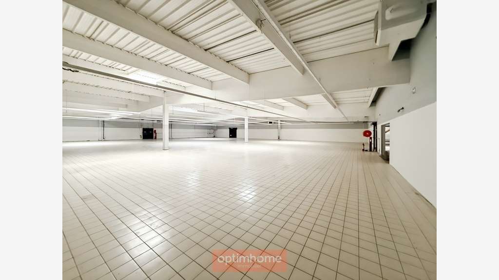 Vente local cial retail park 1 707m² à Tergnier