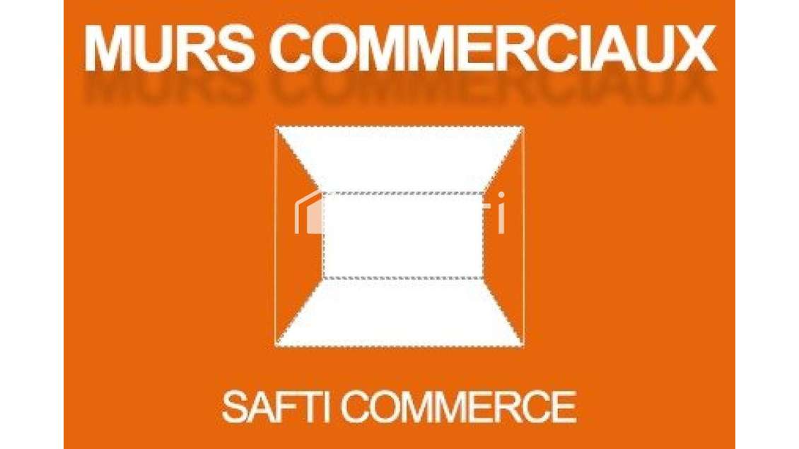Vente local commercial 102m² Tesson centre-bourg