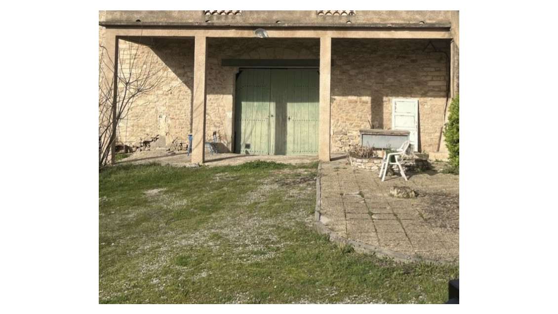 Vente local commercial 110m² terrain 350m² Teyran