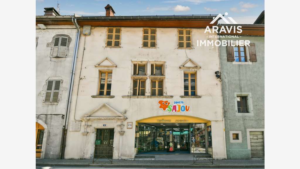 Vente local 100m² idéalement situé à Thônes centre