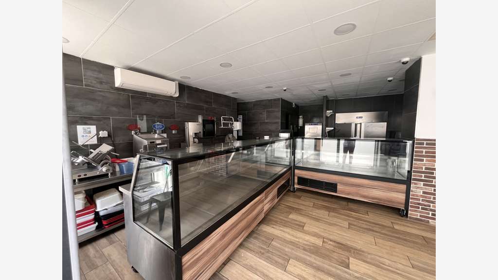Local 216m² ideal restauration à Toulon