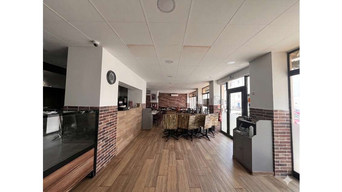 LOCAL COMMERCIAL 216 m² / IDEAL RESTAURATION / BEA