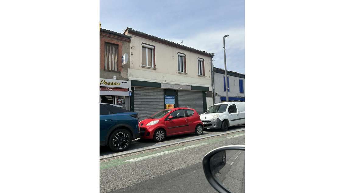Murs commerciaux libres 427m² à vendre à Toulouse