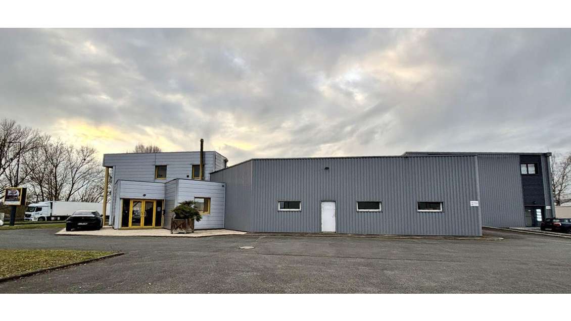Vente murs commerciaux 1110m² bel empl à Tours