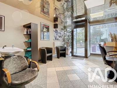 Vente local commercial 57m² à Trégueux centre