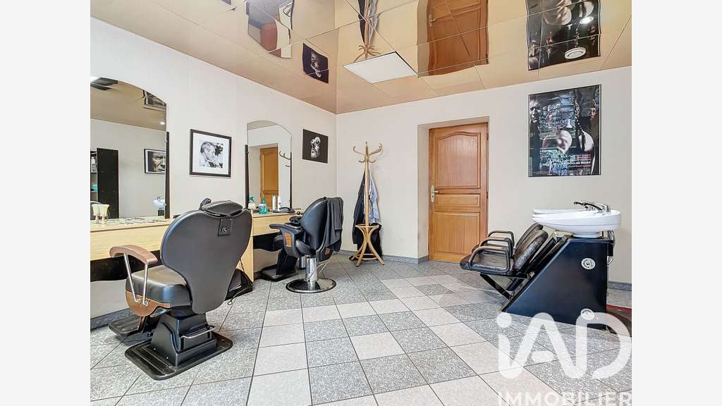 Vente local commercial 57m² à Trégueux centre
