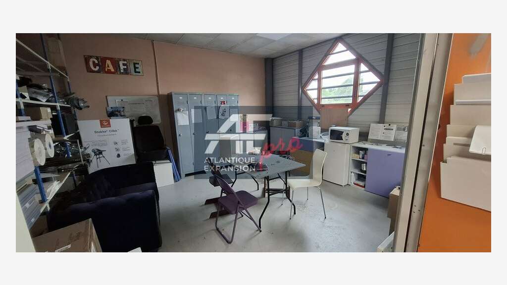 44 - TRIGNAC - LOCAL COMMERCIAL à vendre