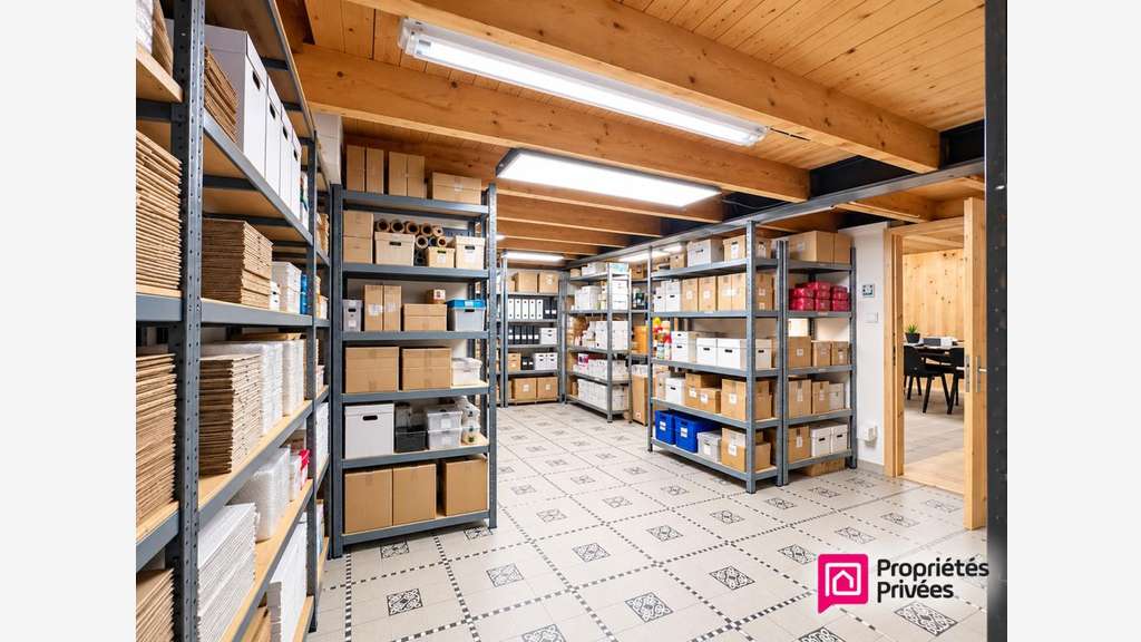 Vente murs commerciaux libres 163m² à Ugine