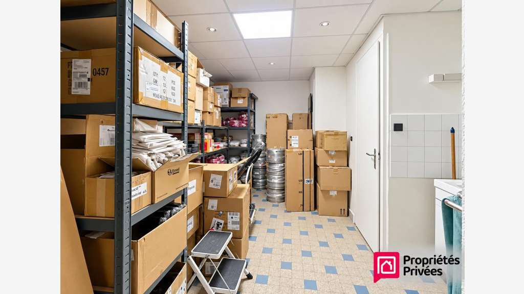 Vente murs commerciaux libres 163m² à Ugine