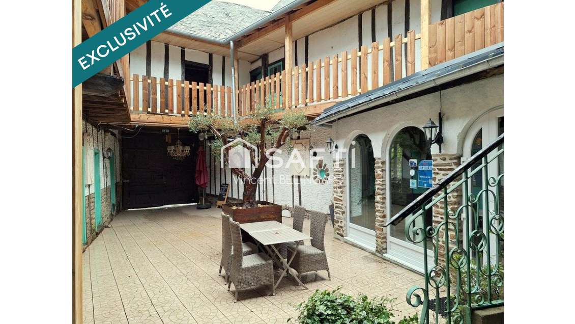 Vente immeuble à rénover 600m² à Uzerche 