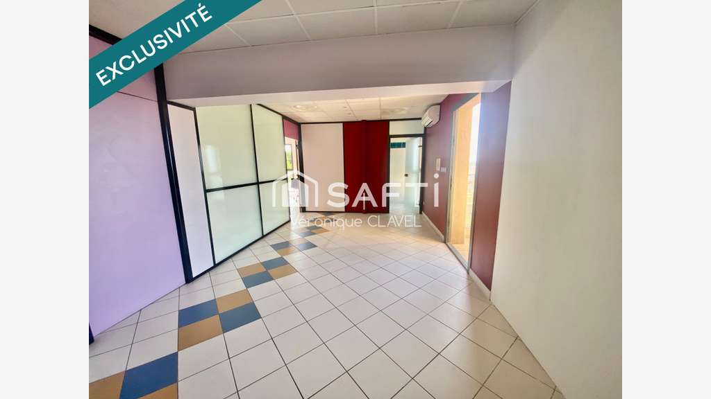 Très beau local ou bureau 65m² à vendre à Uzès